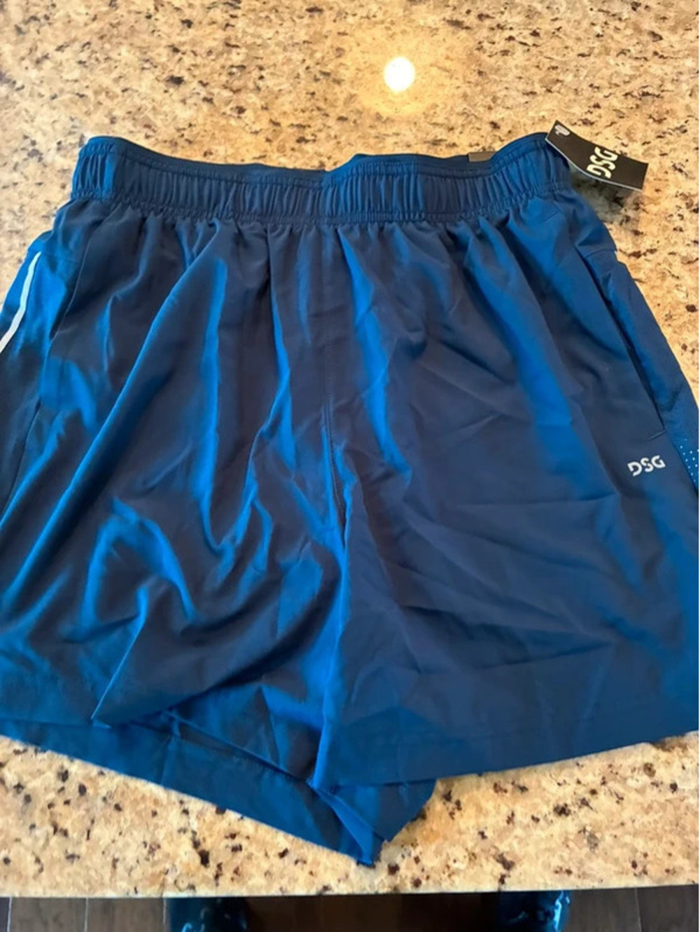 NWT DSG men’s navy shorts 5”